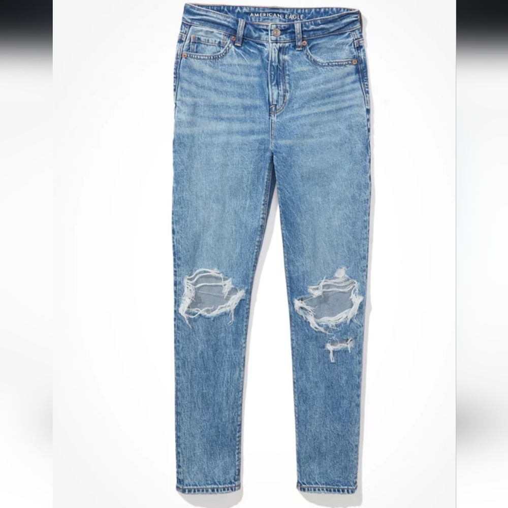 American Eagle Strigid Ripped Mom Jean